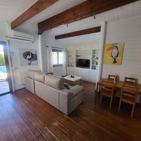 Villa Casa Madera Urbanizacion Socorro à Séville Extérieur photo