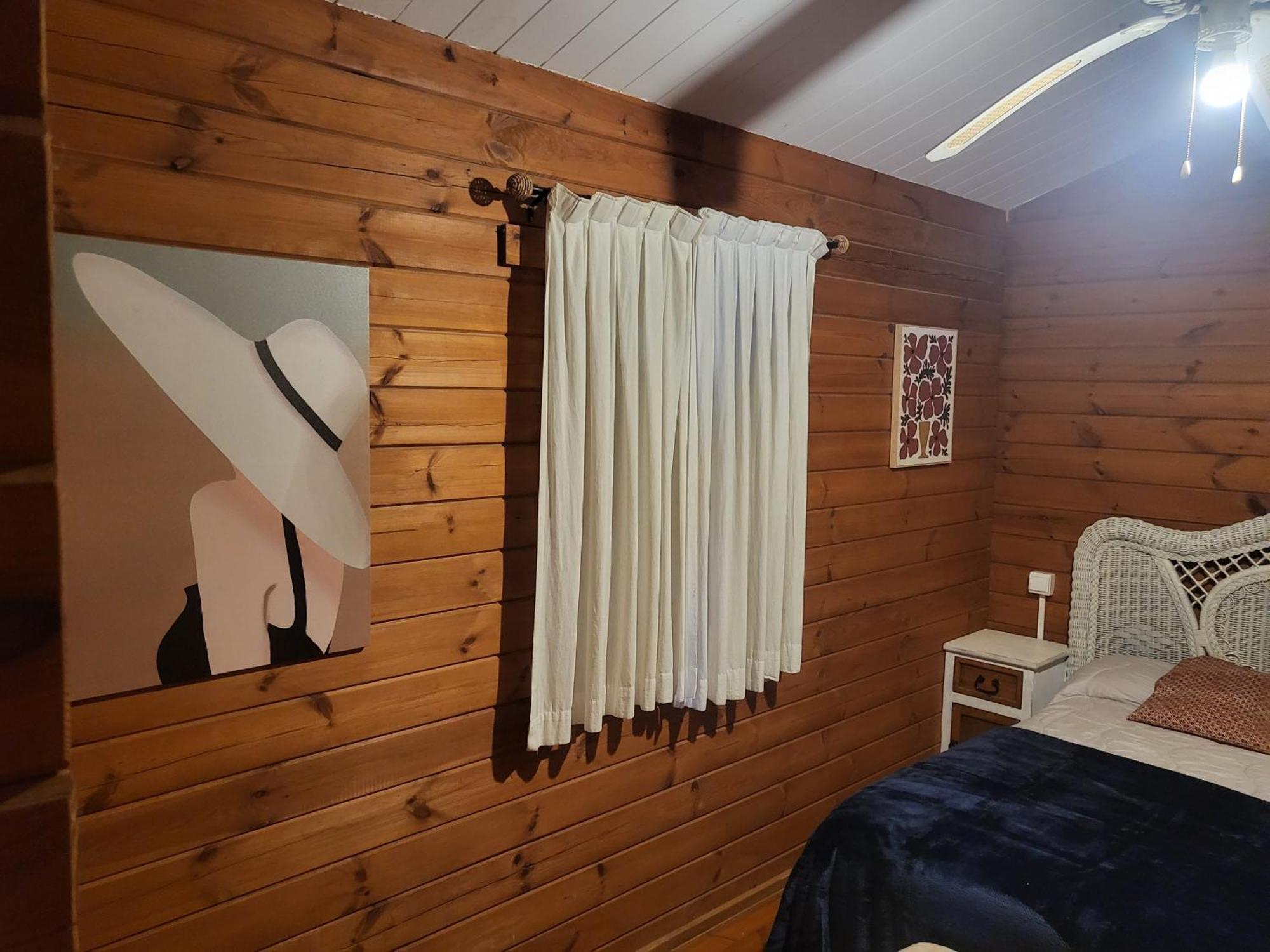 Villa Casa Madera Urbanizacion Socorro à Séville Extérieur photo